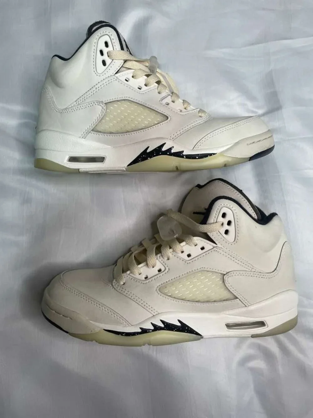 Air Jordan 5 Retro SE GS Sail Black Orewood Brown Size 6Y Youth